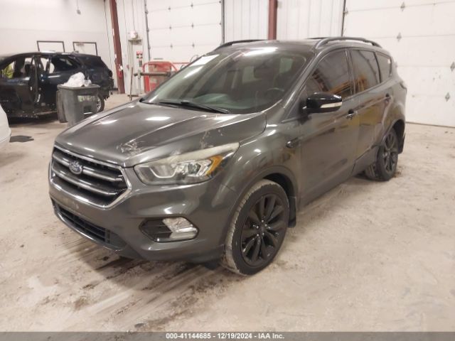 1FMCU9J92HUD22934 Ford Escape Titanium
