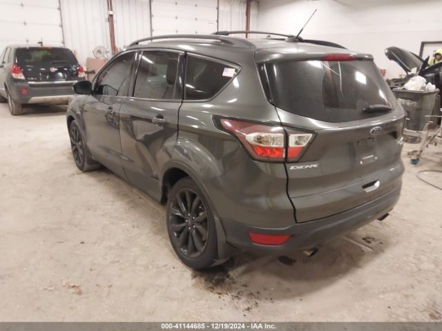 1FMCU9J92HUD22934 Ford Escape Titanium
