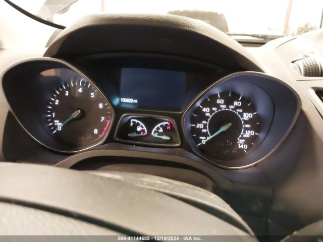 1FMCU9J92HUD22934 Ford Escape Titanium