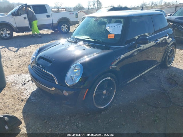 2006 MINI COOPER S WMWRE33546TJ34712 Photo 1