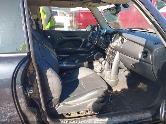 2006 MINI COOPER S WMWRE33546TJ34712 Photo 4