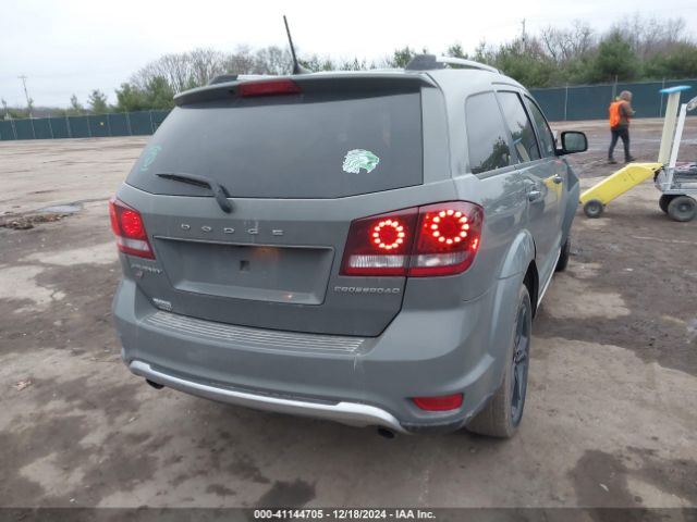 3C4PDDGG4KT764923 Dodge Journey Crossroad Awd