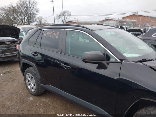Toyota RAV4 LE 2020 2T3H1RFV9LC055006 Image 13