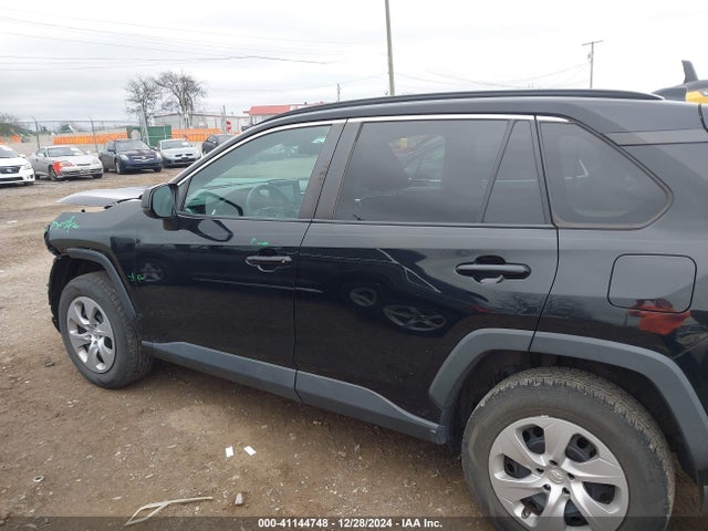 Toyota RAV4 LE 2020 2T3H1RFV9LC055006 Image 14