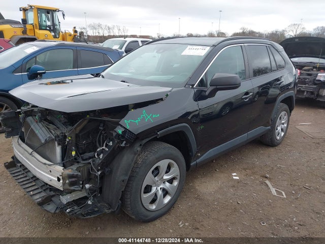 Toyota RAV4 LE 2020 2T3H1RFV9LC055006 Image 2