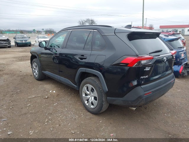 Toyota RAV4 LE 2020 2T3H1RFV9LC055006 Image 3