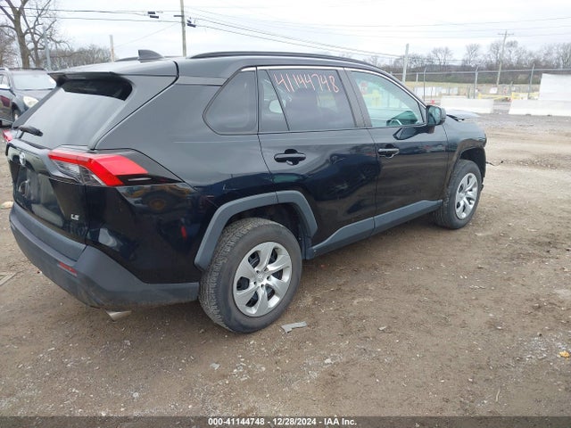 Toyota RAV4 LE 2020 2T3H1RFV9LC055006 Image 4