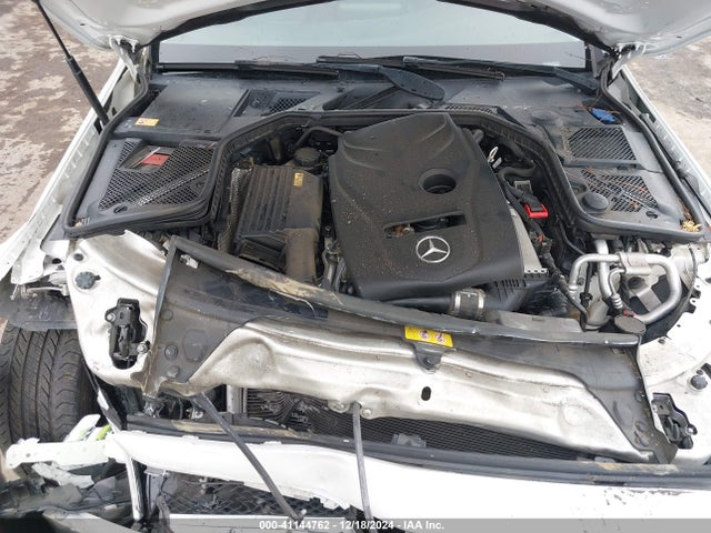 55SWF4KB1FU024914 Mercedes-Benz C 300 4matic/luxury 4matic/sport 4matic