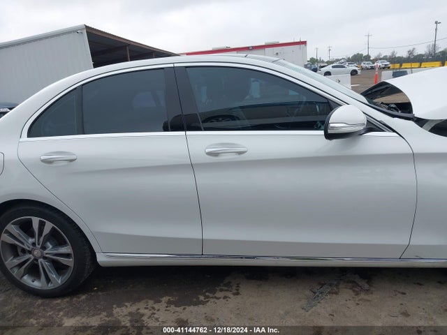 55SWF4KB1FU024914 Mercedes-Benz C 300 4matic/luxury 4matic/sport 4matic