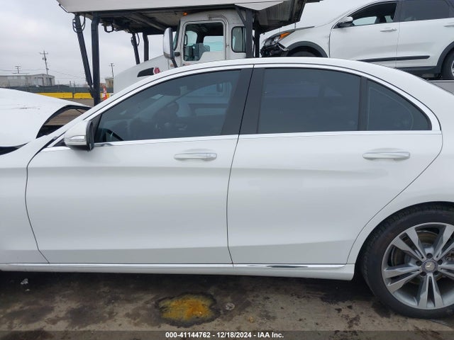55SWF4KB1FU024914 Mercedes-Benz C 300 4matic/luxury 4matic/sport 4matic