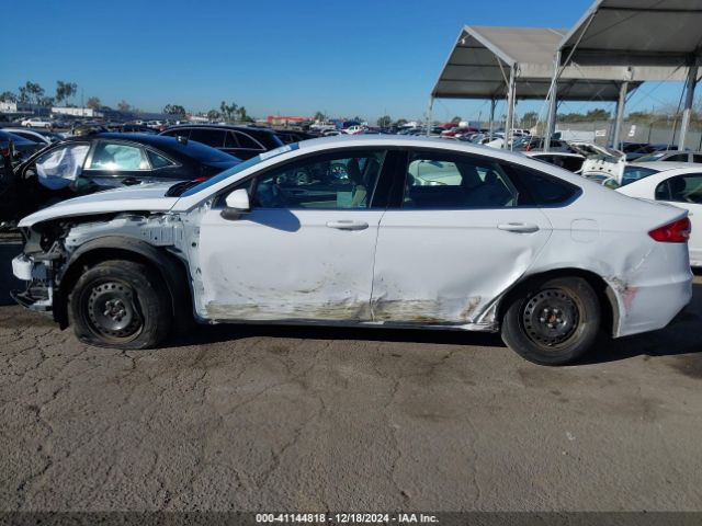 3FA6P0G70LR261616 Ford FUSION S