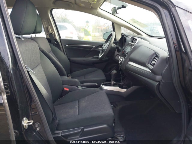 Honda FIT LX 2019 3HGGK5H48KM723075 Image 5
