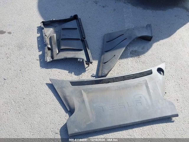 Tesla Model S 100d/75d/p100d 2018 5YJSA1E26JF295615 Image 22