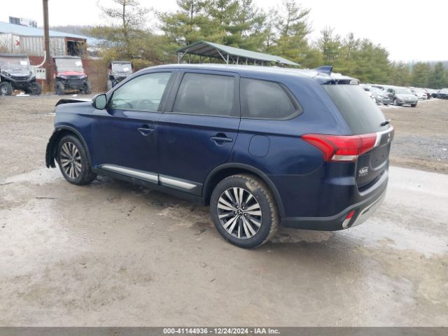 JA4AZ3A32KZ013667 Mitsubishi Outlander Se