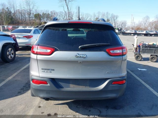 1C4PJMAB3GW253663 Jeep Cherokee Sport