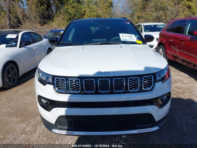 Jeep Compass Limited 4x4 2024 3C4NJDCN6RT125408 Image 12