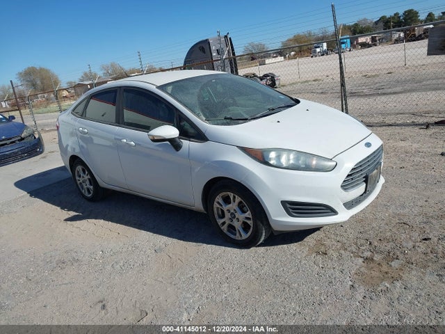 Ford FIESTA SE 2015 3FADP4BJ1FM129323 Image 1