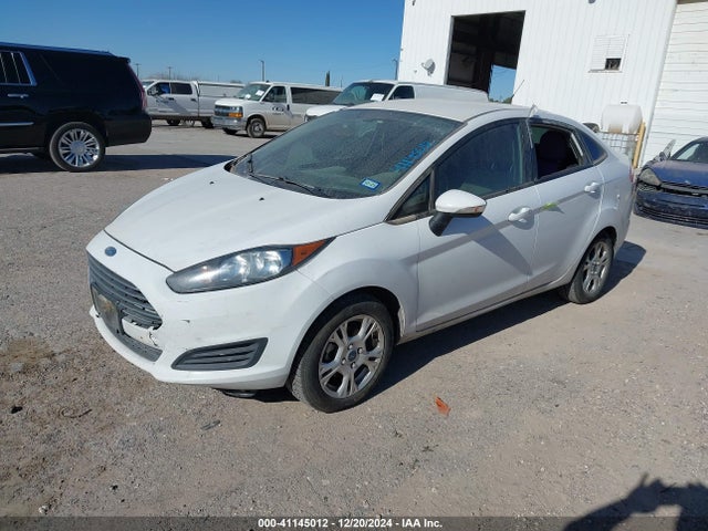Ford FIESTA SE 2015 3FADP4BJ1FM129323 Image 2