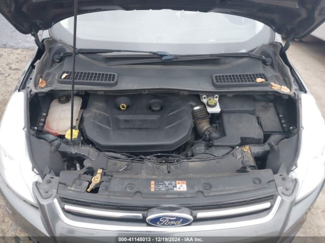 1FMCU0J98FUC22121 Ford Escape Titanium