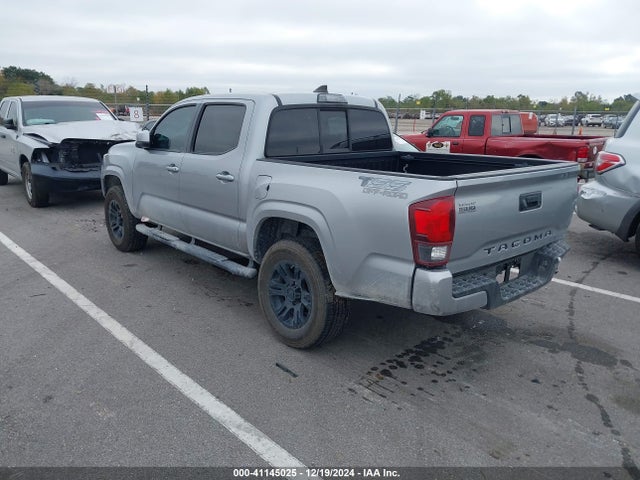 5TFAX5GN3KX153349 Toyota Tacoma Sr