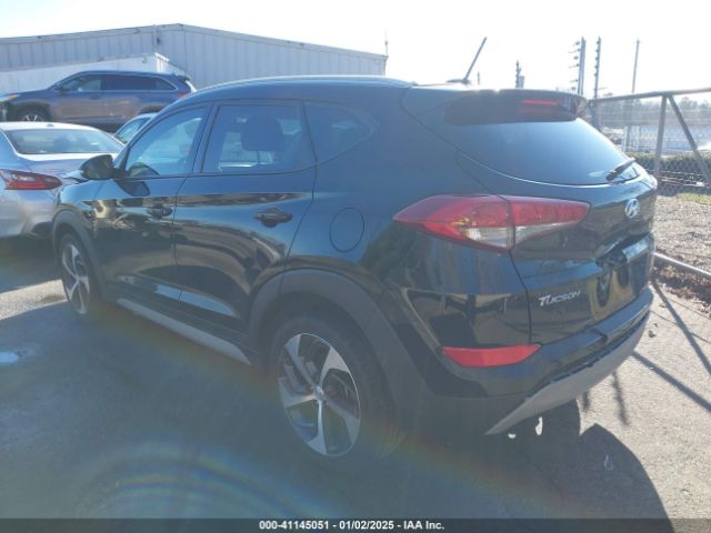 KM8J33A24HU551285 Hyundai Tucson Sport