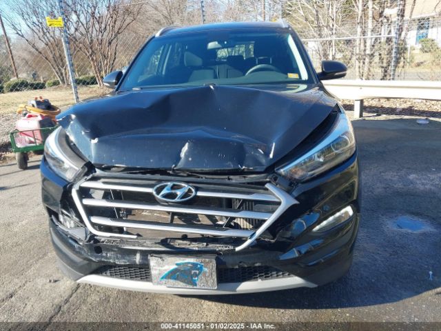 KM8J33A24HU551285 Hyundai Tucson Sport