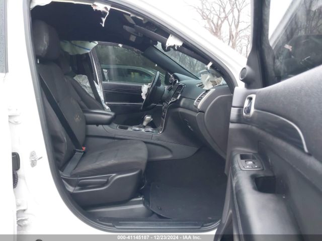 1C4RJFAG4LC368462 Jeep Grand Cherokee Laredo E 4x4