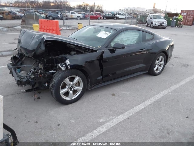 Ford Mustang V6 2017 1FA6P8AM1H5270560 Image 2
