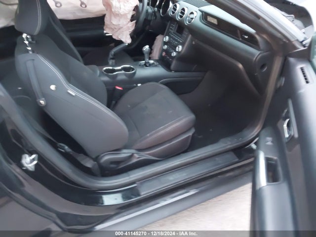 Ford Mustang V6 2017 1FA6P8AM1H5270560 Image 5