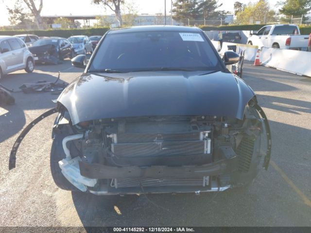 SADFP2FX7J1Z32637 Jaguar E-PACE SE