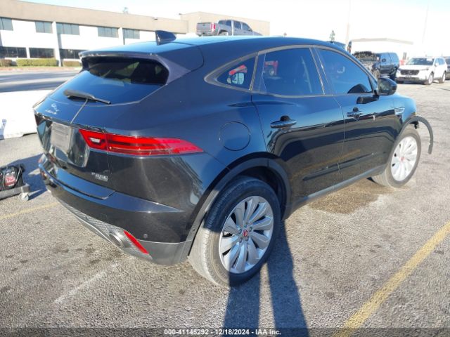 SADFP2FX7J1Z32637 Jaguar E-PACE SE