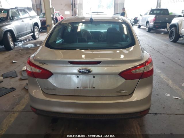 1FADP3F28EL378750 Ford FOCUS SE