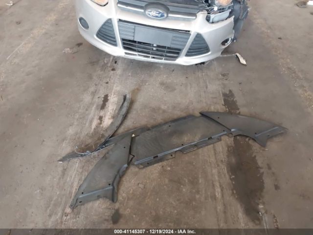 1FADP3F28EL378750 Ford FOCUS SE