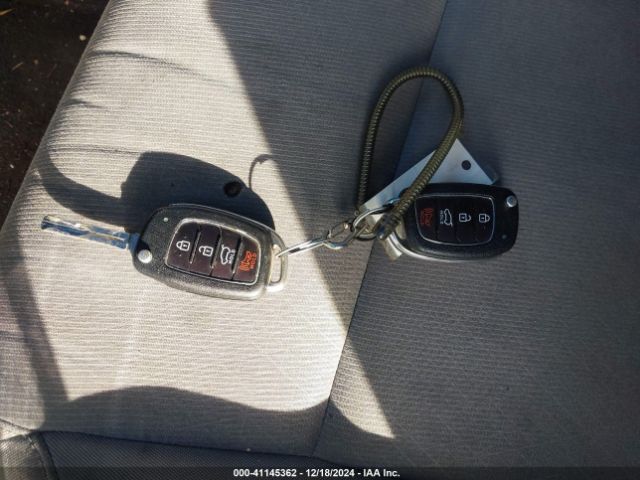 KM8J3CA40JU736344 Hyundai TUCSON SEL