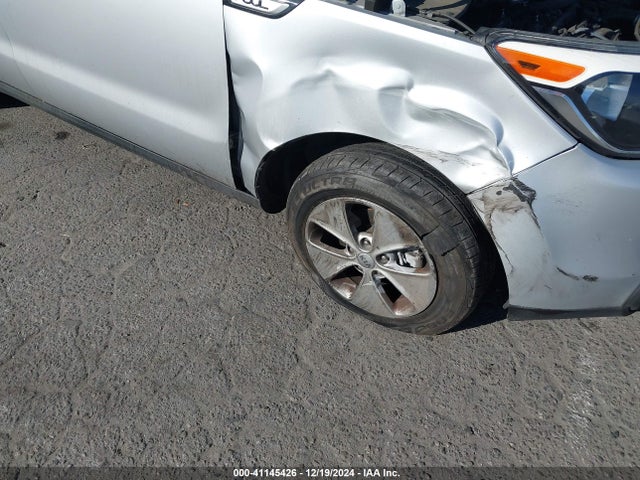 KIA Soul 2016 KNDJN2A27G7872629 Image 6