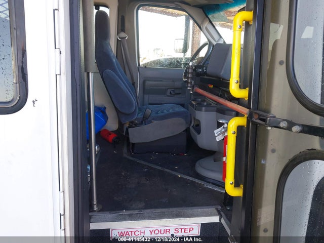 41145432 :رقم المزاد ، 1FTDS34L29DA61924 vin ، 2009 Ford E-350 Super Duty Commercial/recreational مزاد بيع