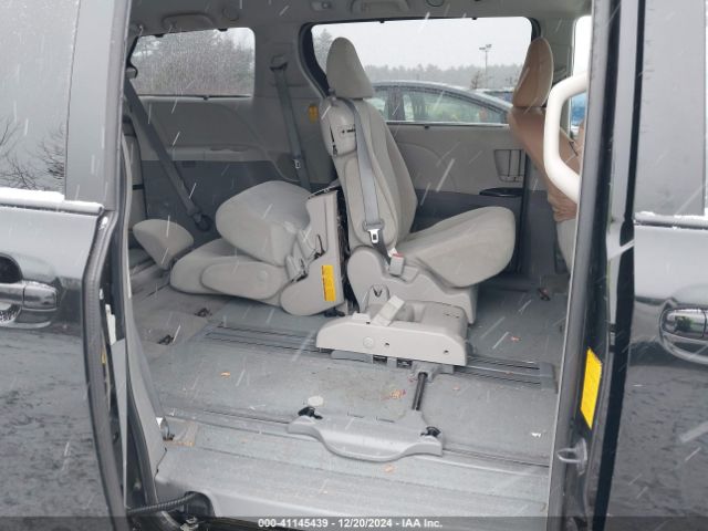 5TDKK3DC4ES497020 Toyota Sienna Le V6 8 Passenger