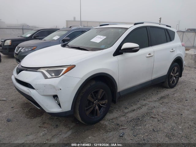 Toyota Rav4 Xle 2016 JTMWFREV1GD085449 Image 2