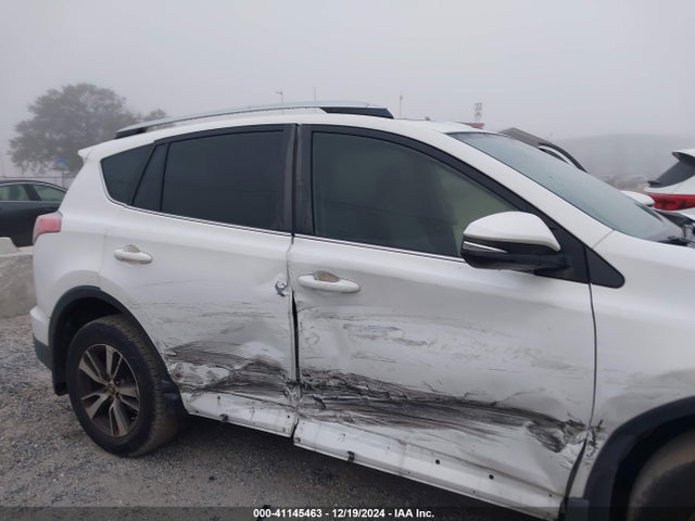 Toyota Rav4 Xle 2016 JTMWFREV1GD085449 Image 6