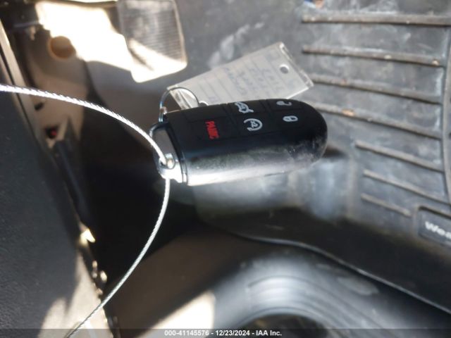 1C4PJMDB8EW219663 Jeep Cherokee Limited