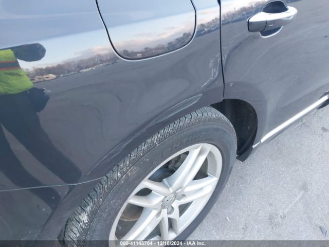 WA1C2AFP3HA075213 Audi Q5 2.0t Premium