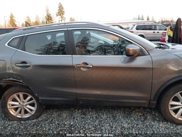 JN1BJ1CR8JW257852 Nissan Rogue Sport Sv