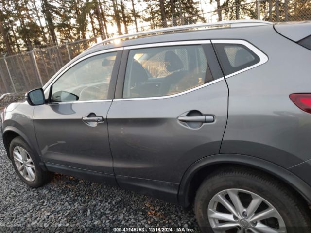 JN1BJ1CR8JW257852 Nissan Rogue Sport Sv