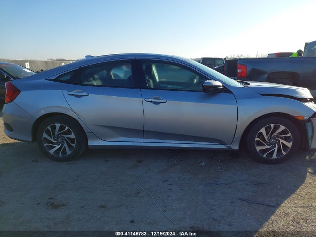 Honda CIVIC EX 2018 19XFC2F79JE034433 Image 13