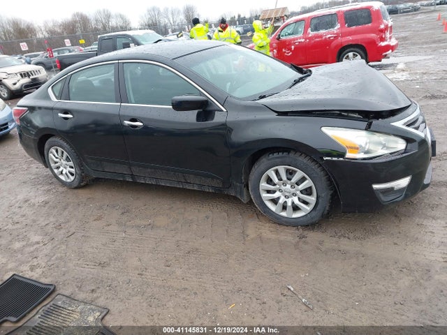 2015 1N4AL3AP2FN400975 main image