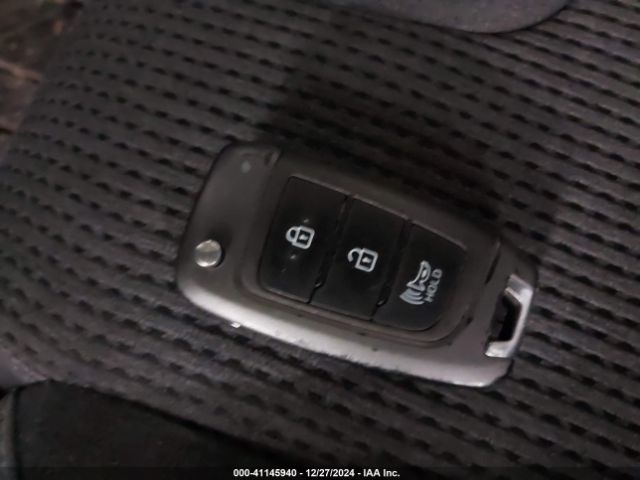 5NMS14AJ7MH317364 Hyundai Santa Fe Se