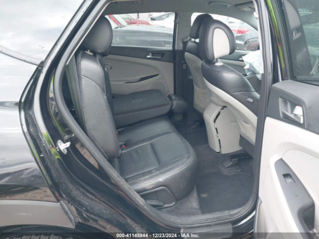 KM8J2CA41JU664783 Hyundai TUCSON SE