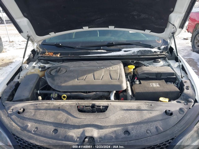 Chrysler 200 S 2015 1C3CCCBGXFN620676 Image 10