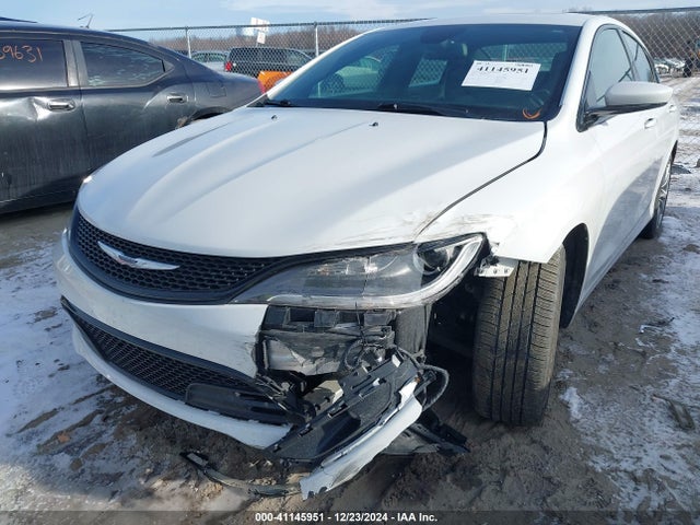 Chrysler 200 S 2015 1C3CCCBGXFN620676 Image 6