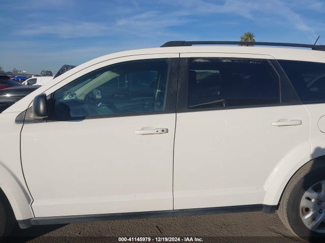 Dodge JOURNEY SE 2018 3C4PDCAB1JT525156 Image 14